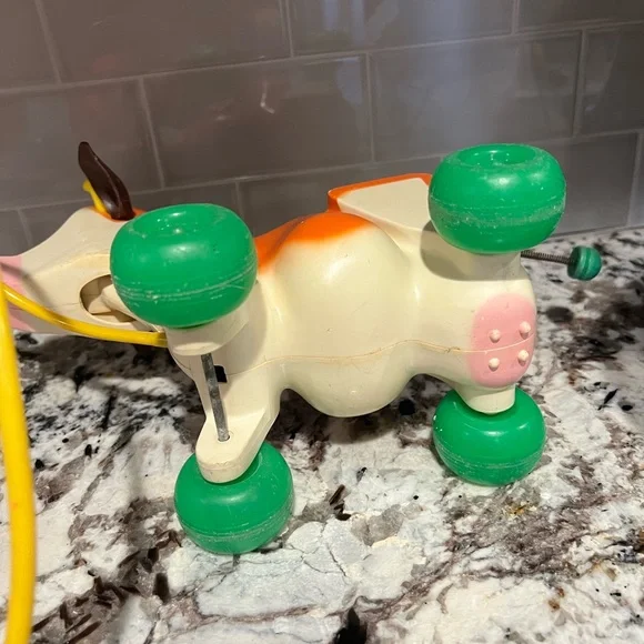 Vintage Fisher Price 1972 Vintage Molly Moo Cow Pull Toy, fisher price cow toy - Picture 6 of 6